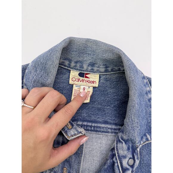 vintage calvin klein denim jacket - size small - Picture 6 of 6